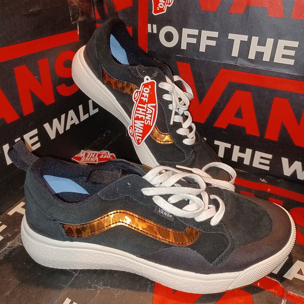 Vans Men's 8/Women 9.5 UltraRange Exo Patent Leopard Black UltraCush VN0AUWMBM8